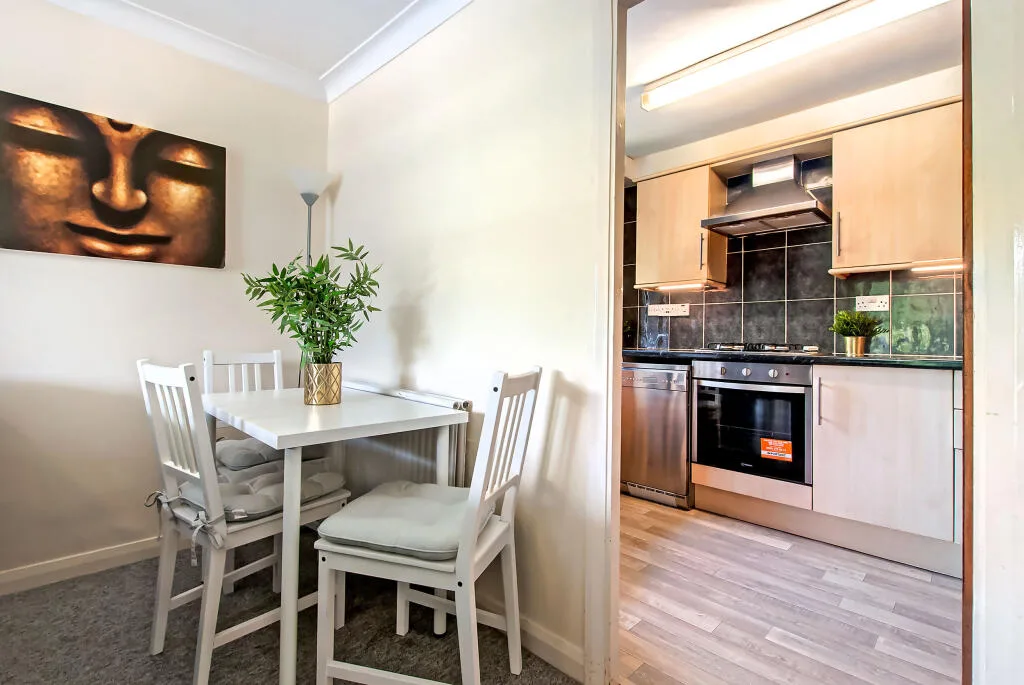 2 bedroom apartment for rent