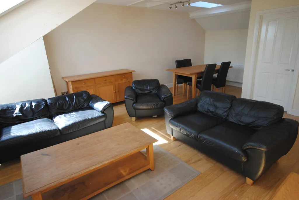 4 bedroom apartment for rent