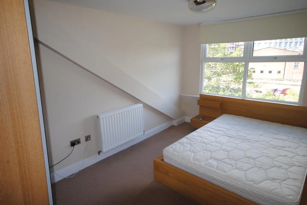 4 bedroom apartment for rent