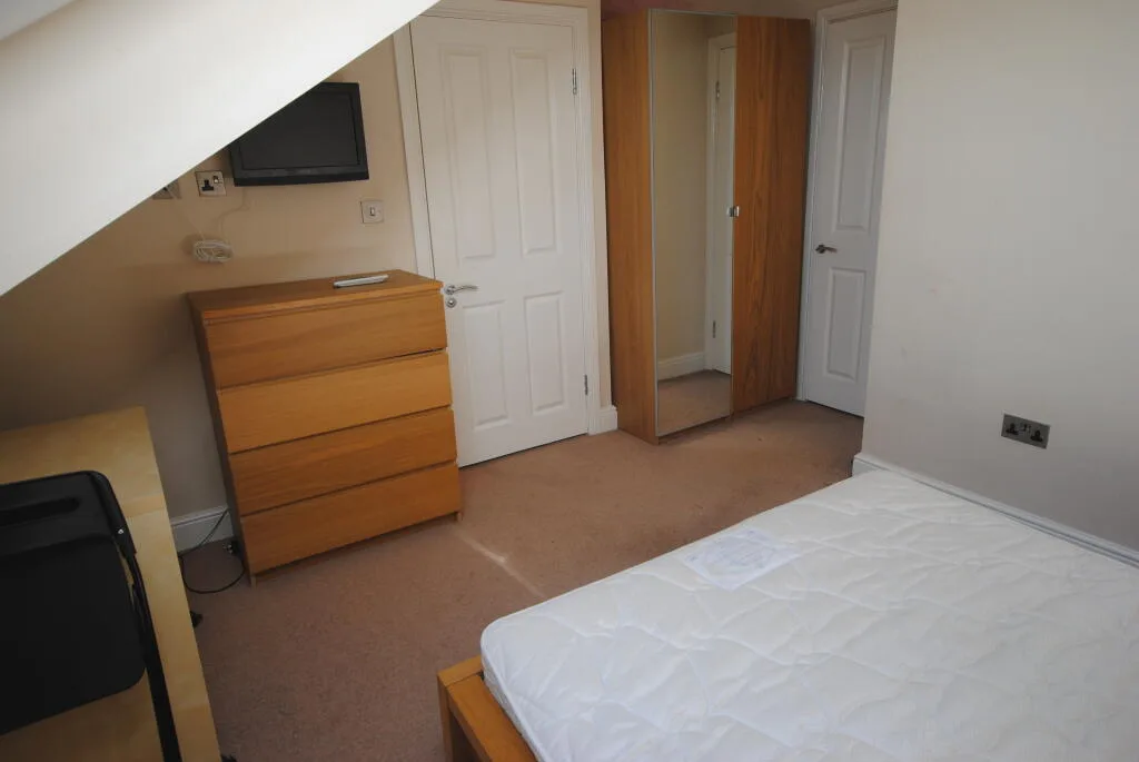 4 bedroom apartment for rent