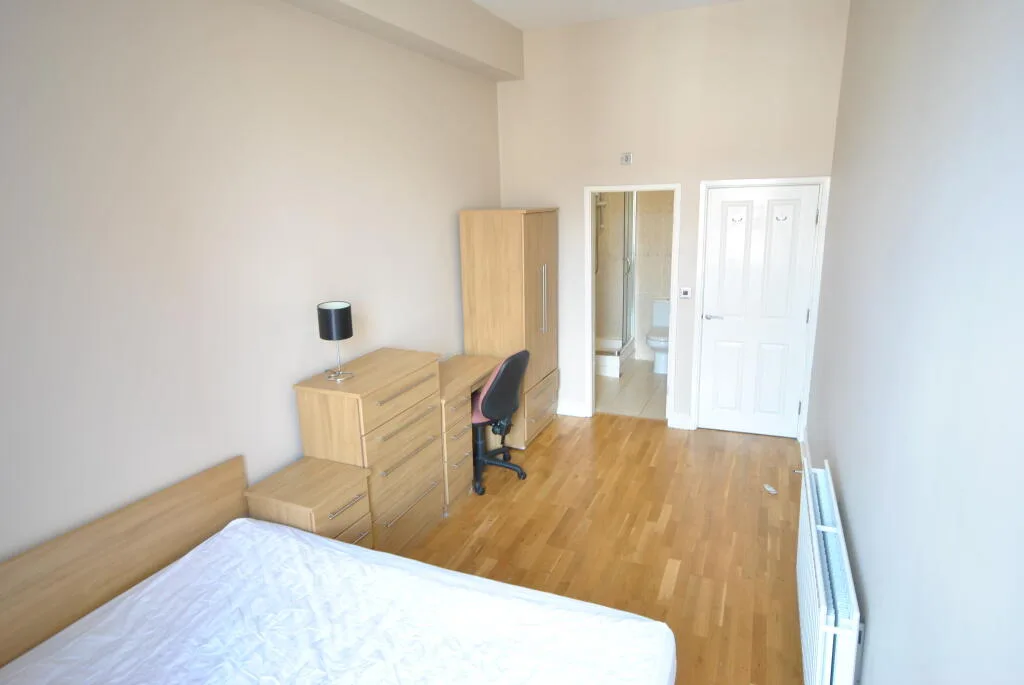 4 bedroom apartment for rent