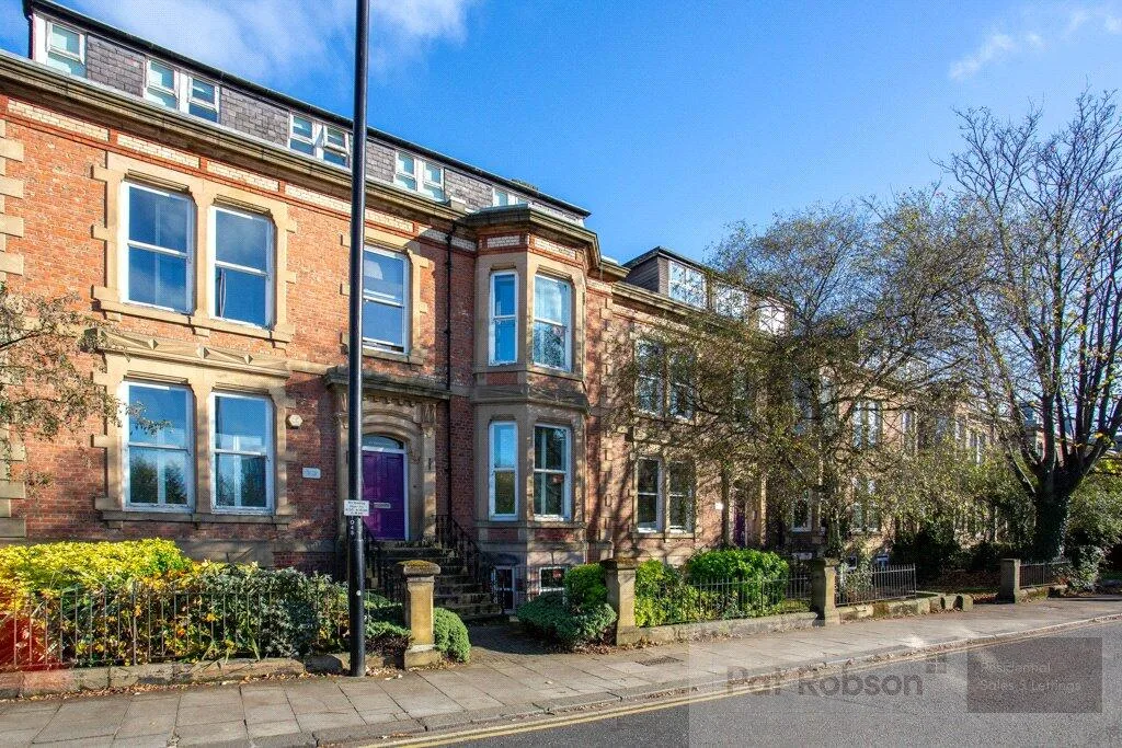 4 bedroom apartment for rent