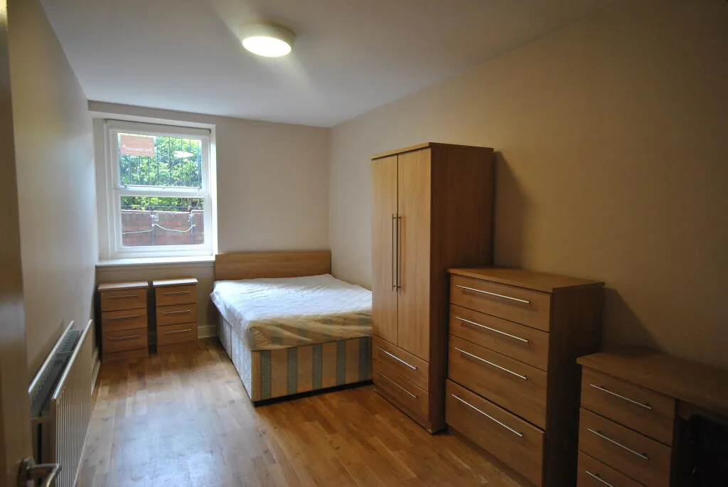 4 bedroom apartment for rent