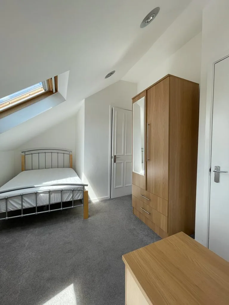 5 bedroom maisonette for rent