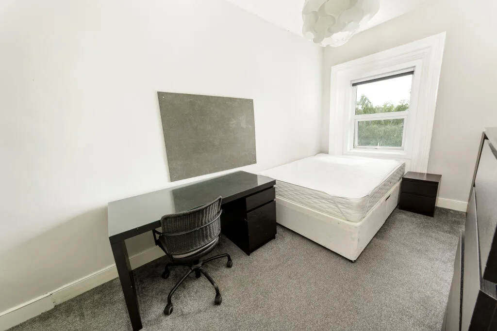 6 bedroom apartment for rent