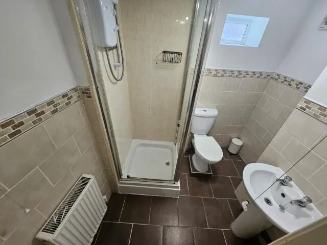 7 bedroom terraced house for rent