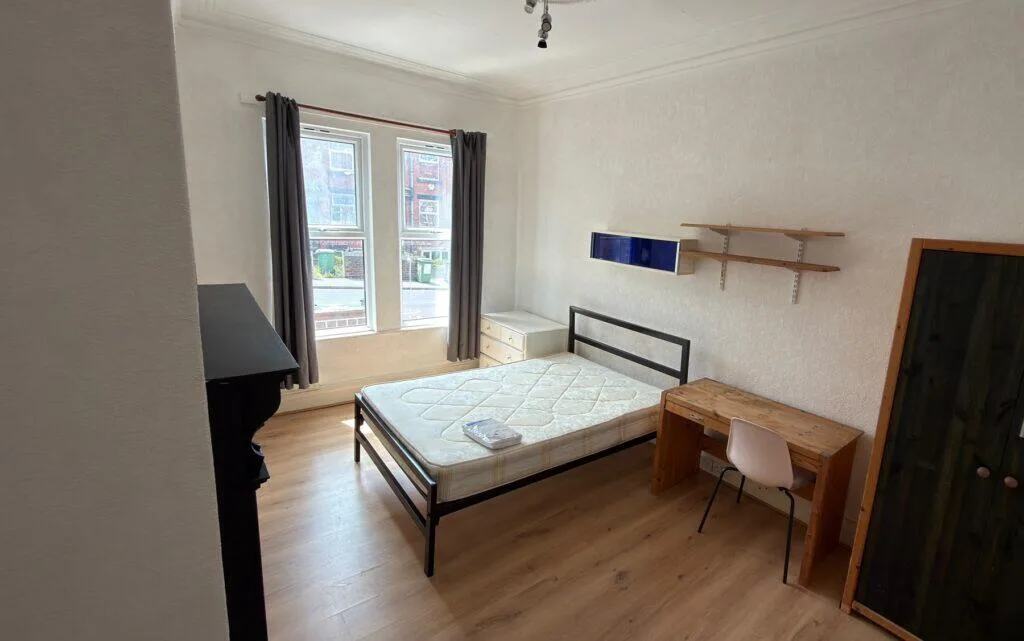 7 bedroom terraced house for rent