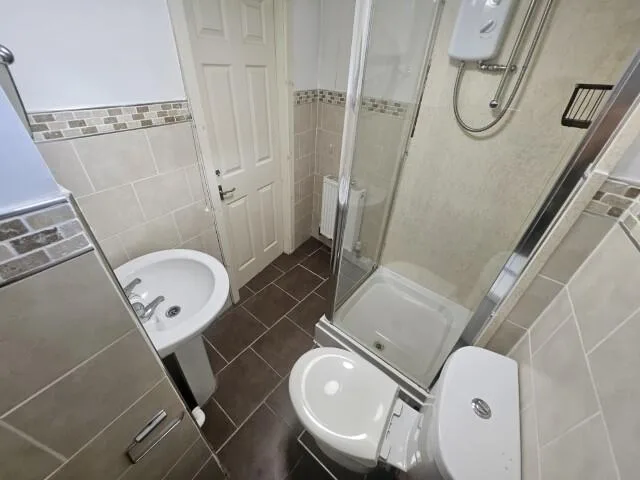 7 bedroom terraced house for rent