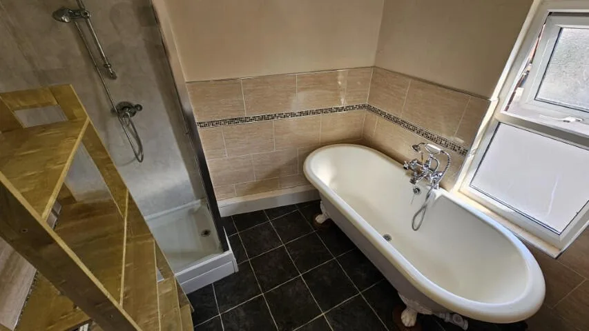 8 bedroom terraced house for rent