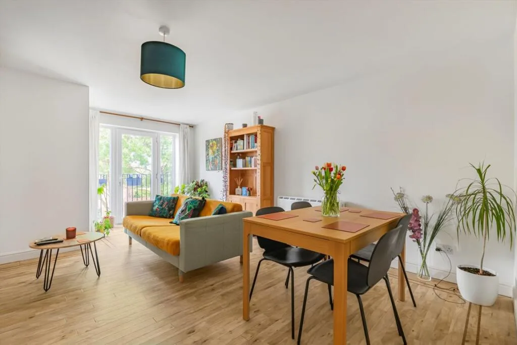 2 bedroom flat for rent