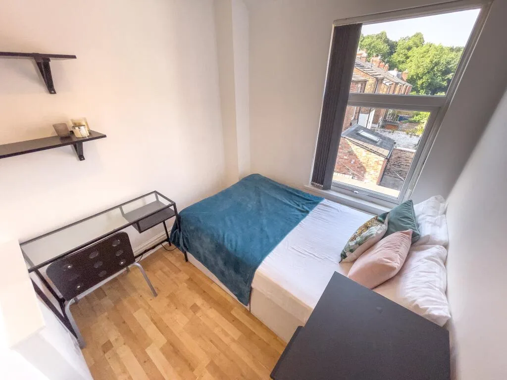 7 bedroom house for rent