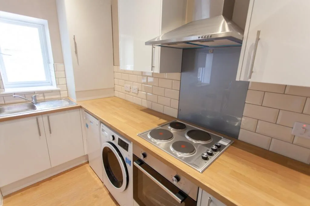 4 bedroom flat for rent
