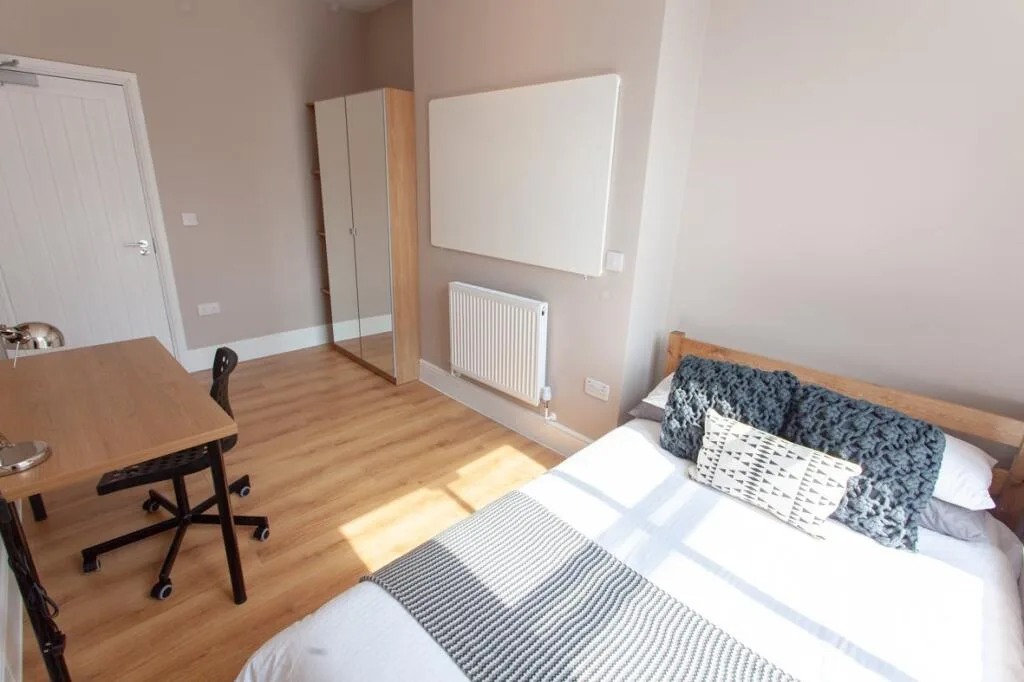 4 bedroom flat for rent