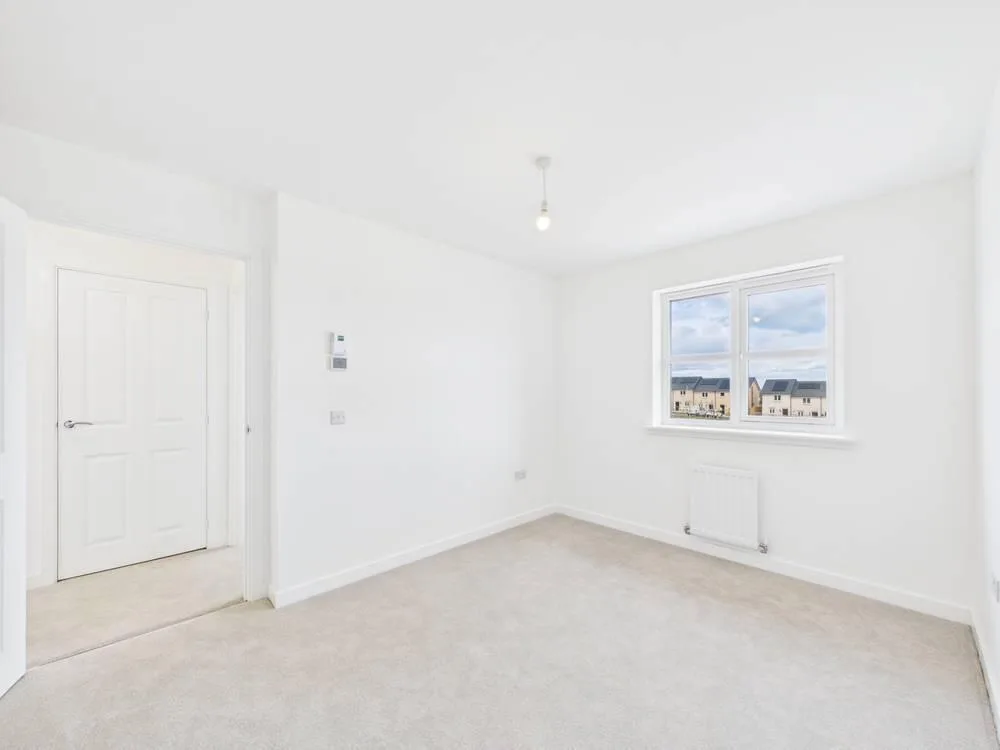 3 bedroom detached house for rent