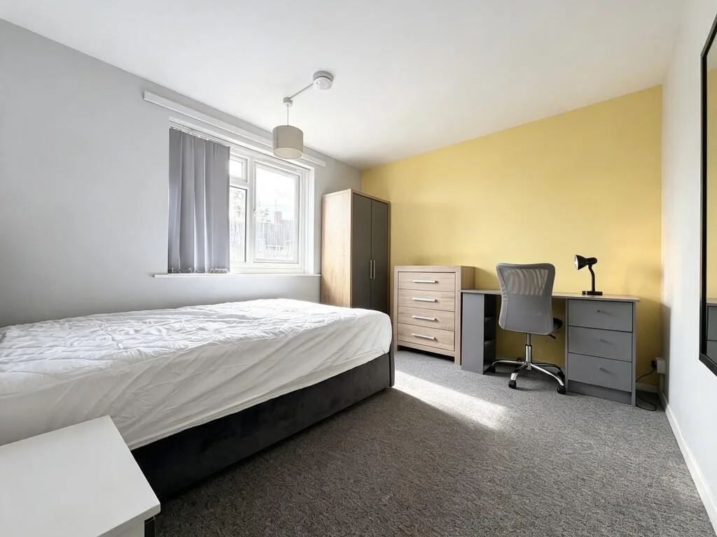 3 bedroom maisonette for rent