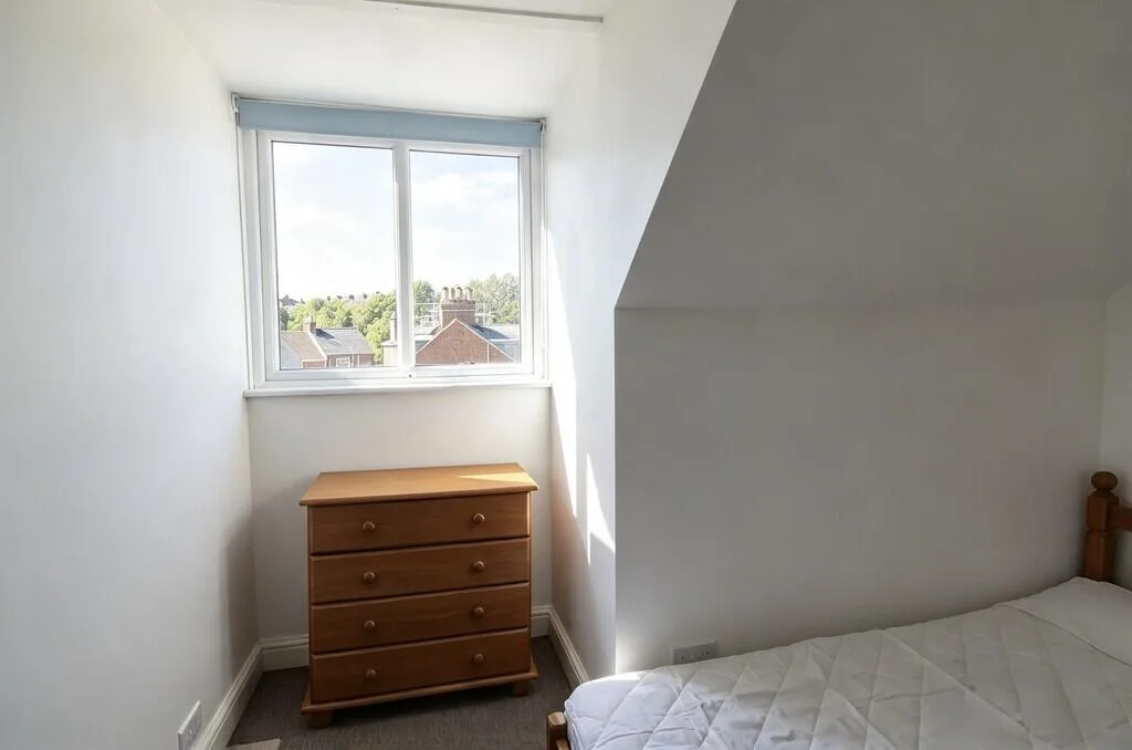7 bedroom terraced house for rent