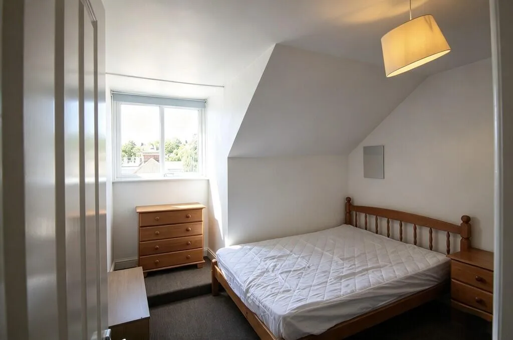 7 bedroom terraced house for rent