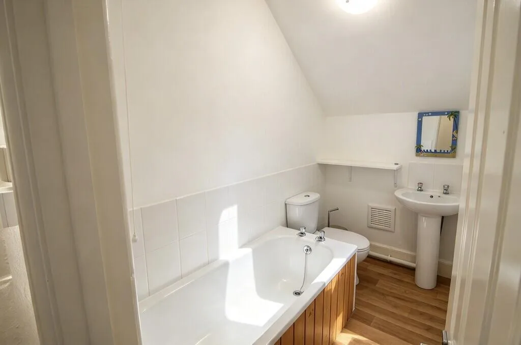 7 bedroom terraced house for rent