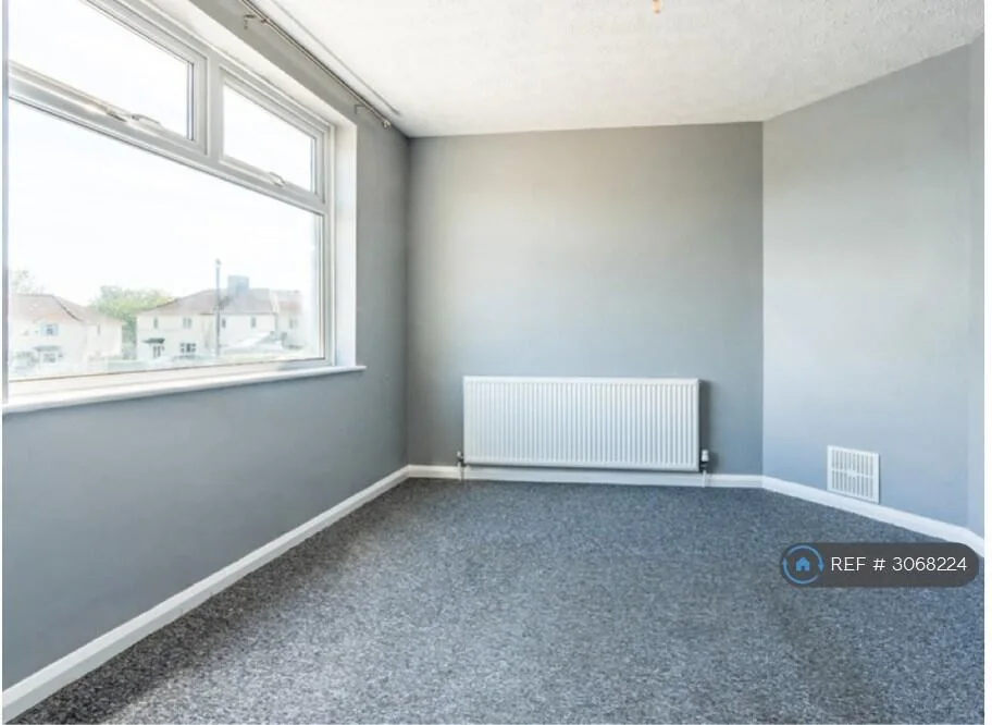 5 bedroom semi-detached house for rent