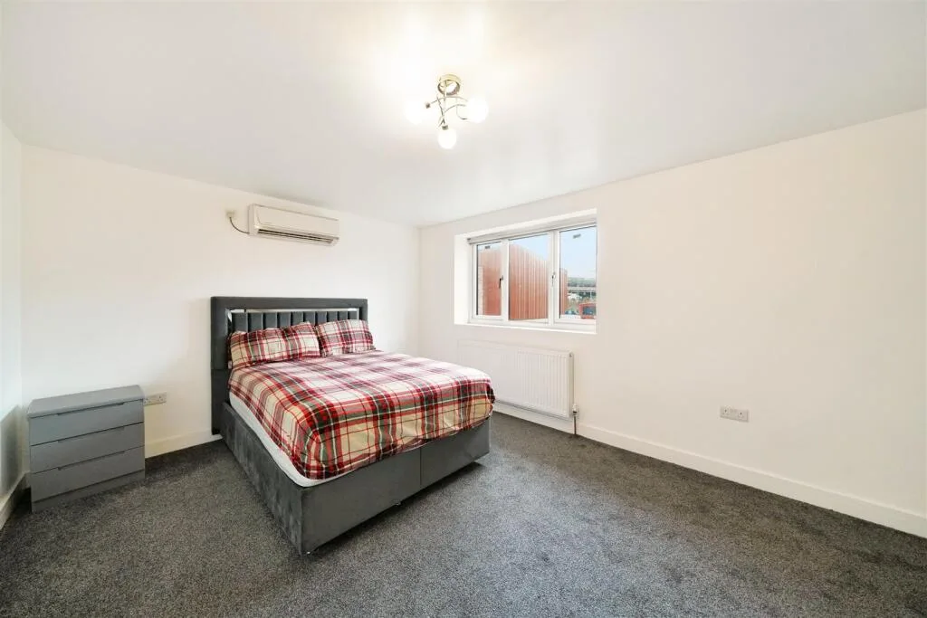 2 bedroom house for rent