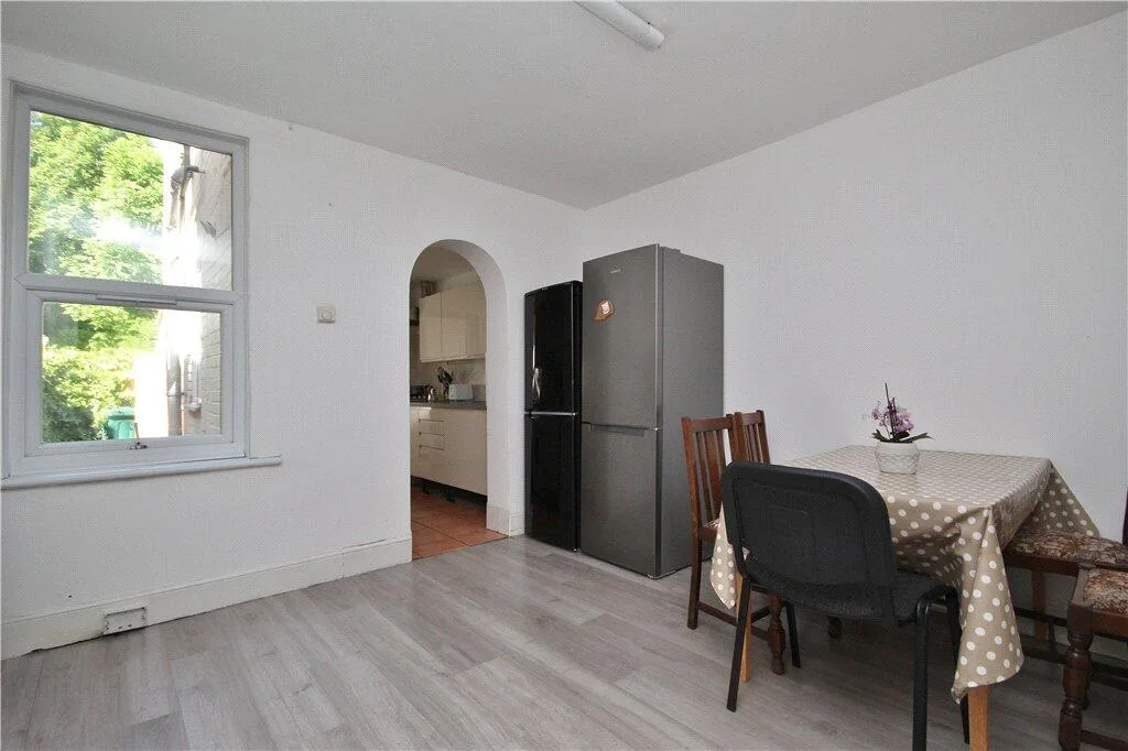 2 bedroom semi-detached house for rent
