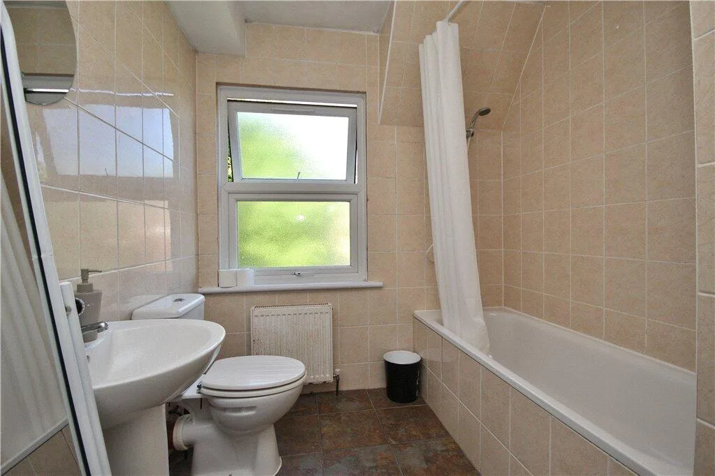2 bedroom semi-detached house for rent