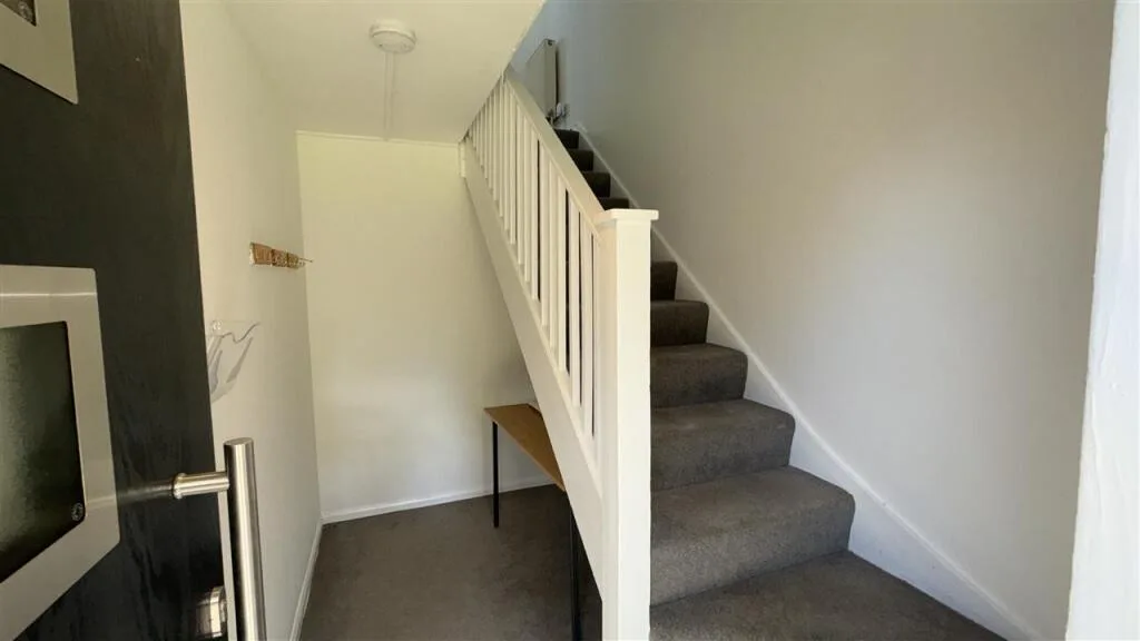 3 bedroom maisonette for rent