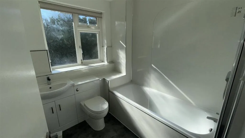 3 bedroom maisonette for rent