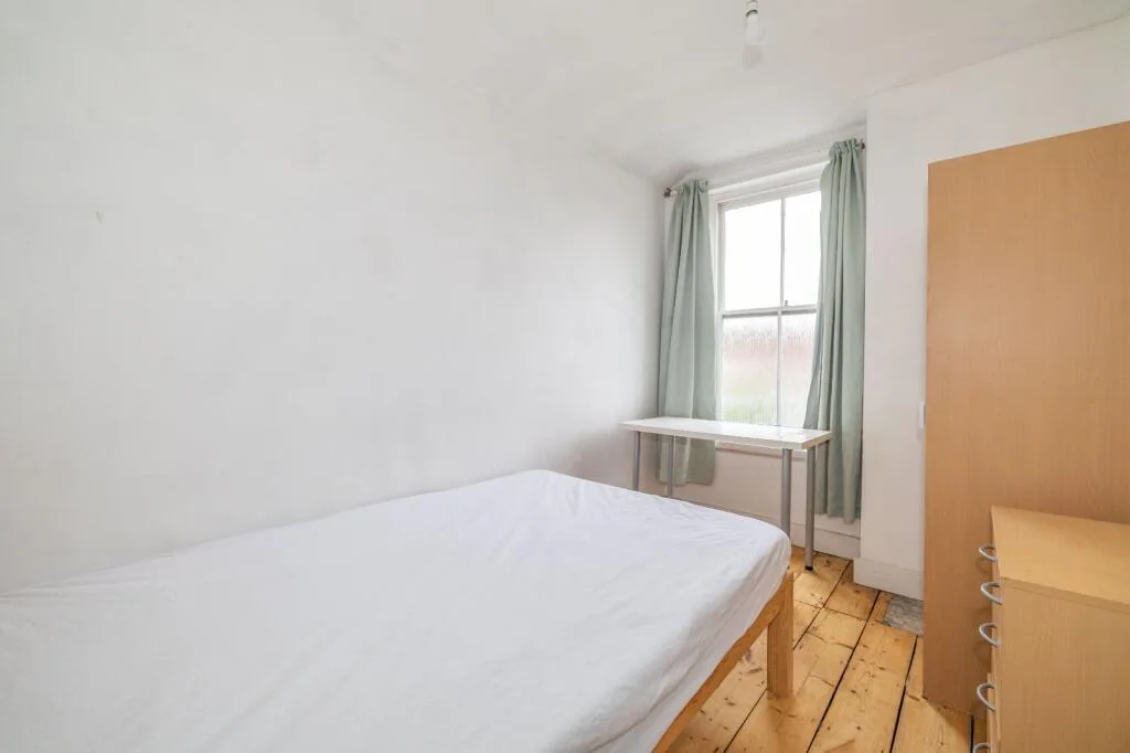 4 bedroom terraced house for rent