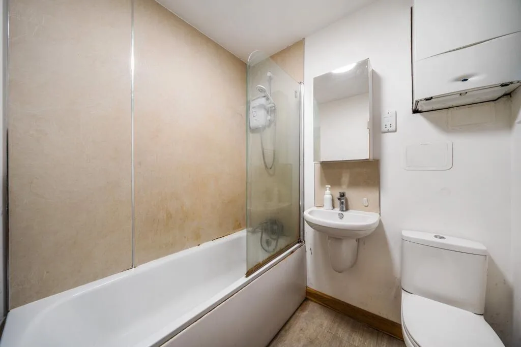 3 bedroom flat for rent