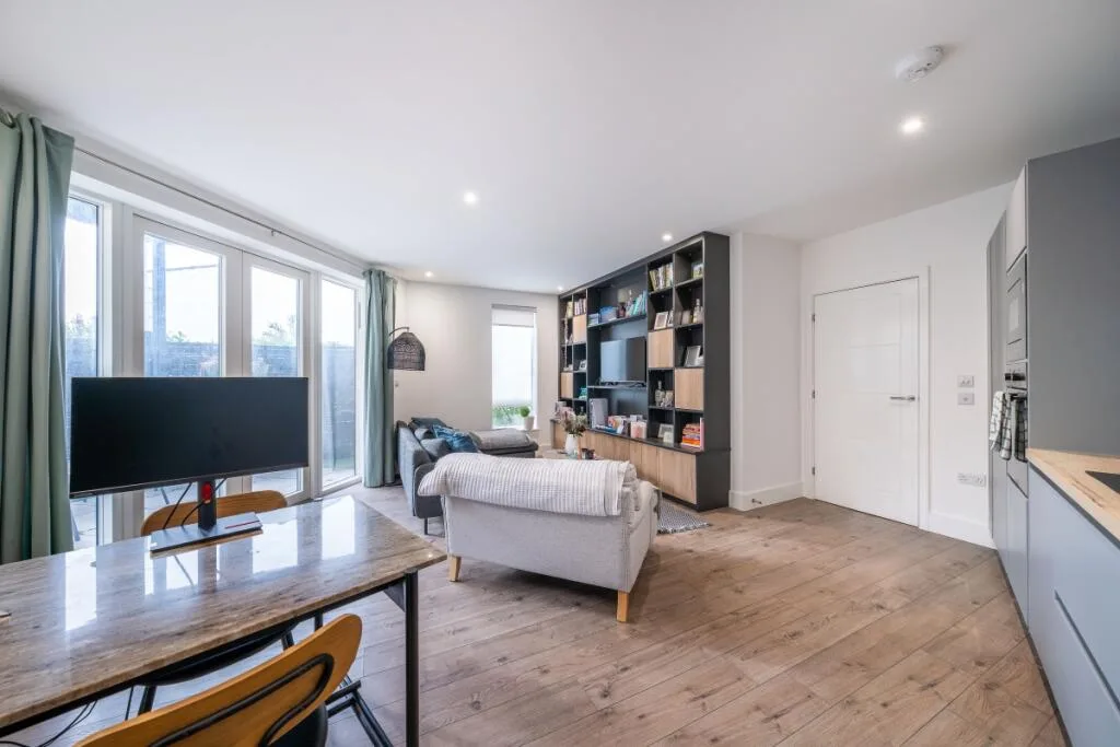 3 bedroom flat for rent