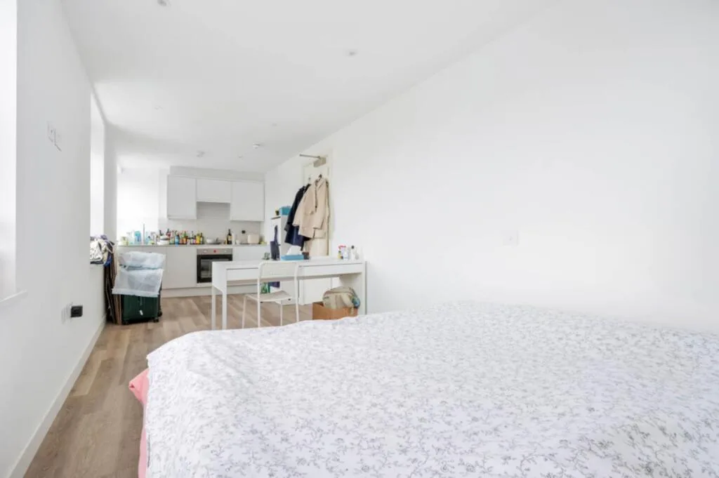 Studio flat for rent