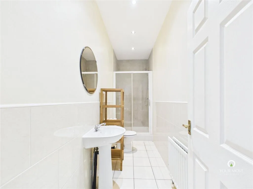 3 bedroom flat for rent