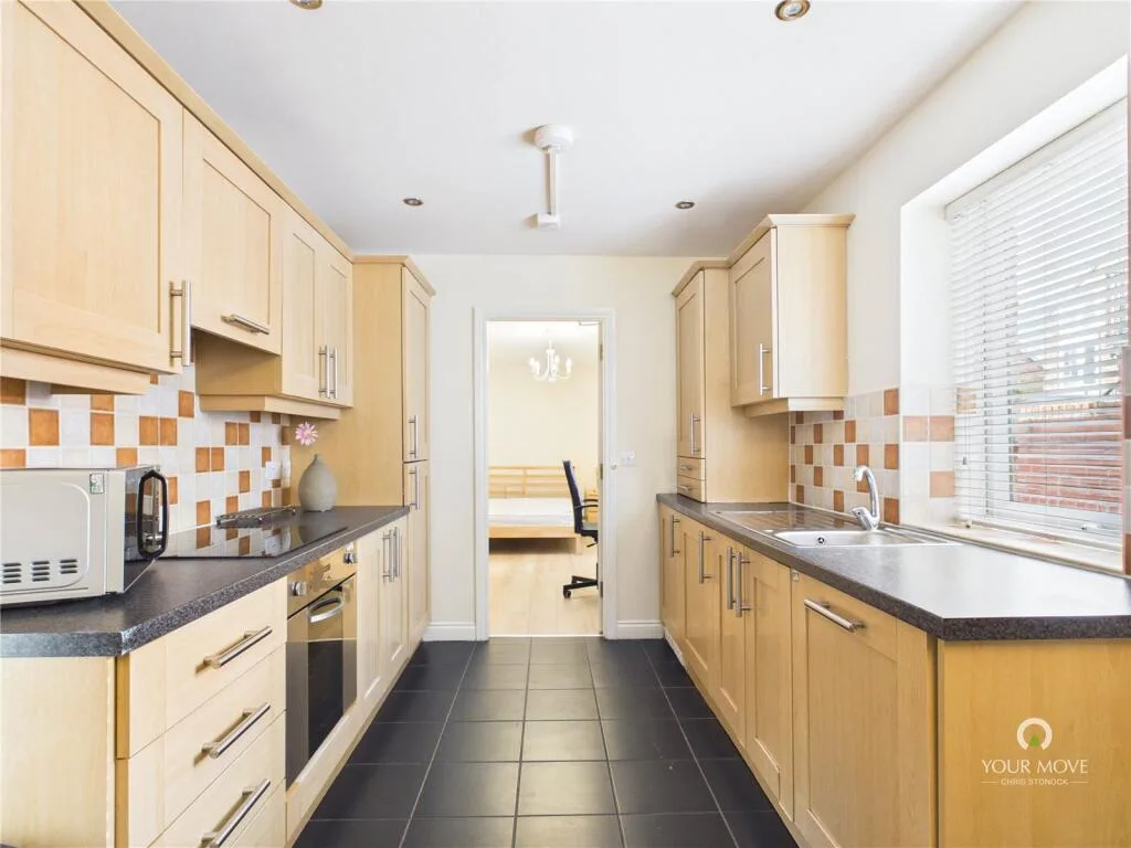 3 bedroom flat for rent