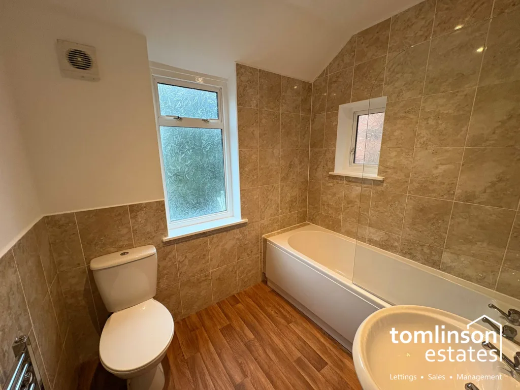 4 bedroom detached house for rent