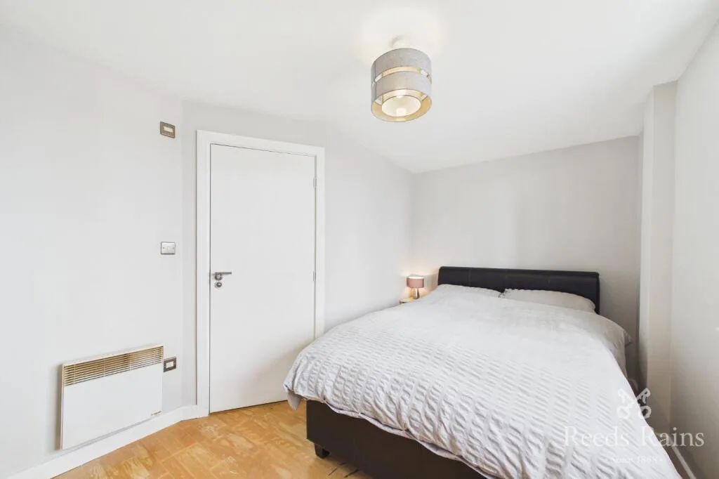 2 bedroom penthouse for rent