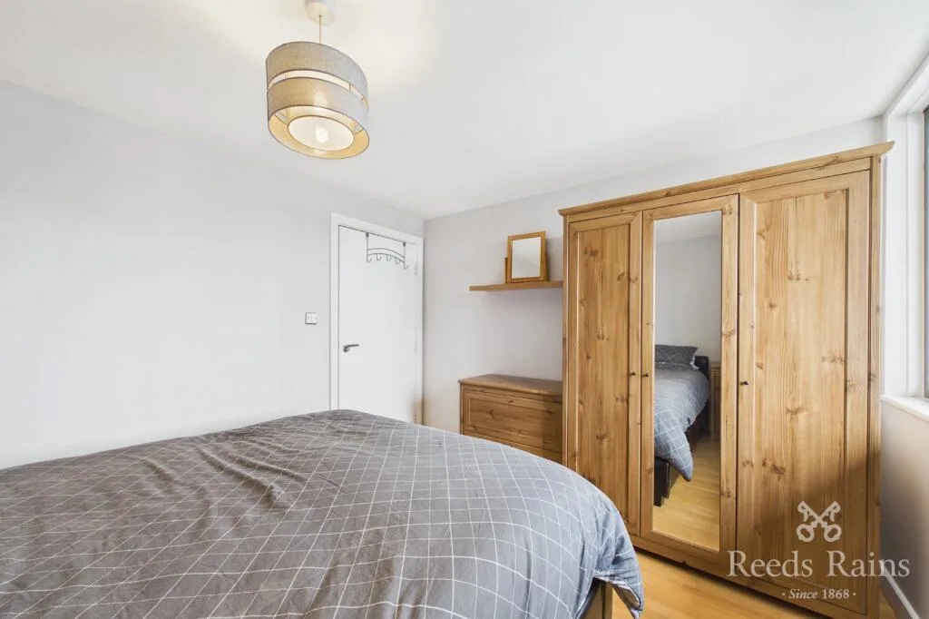 2 bedroom penthouse for rent