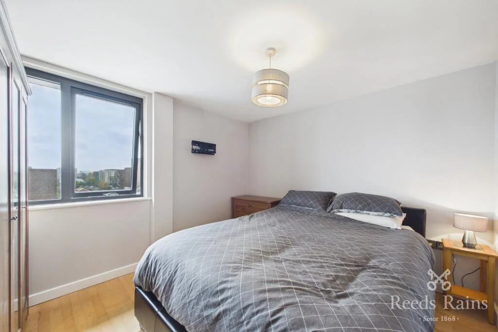2 bedroom penthouse for rent