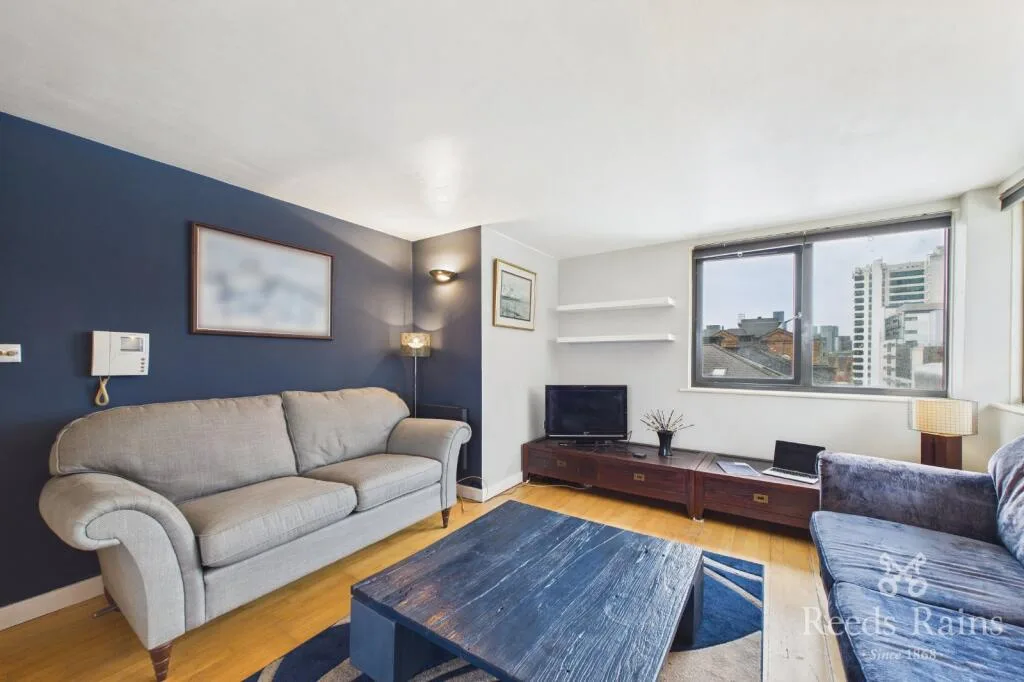 2 bedroom penthouse for rent