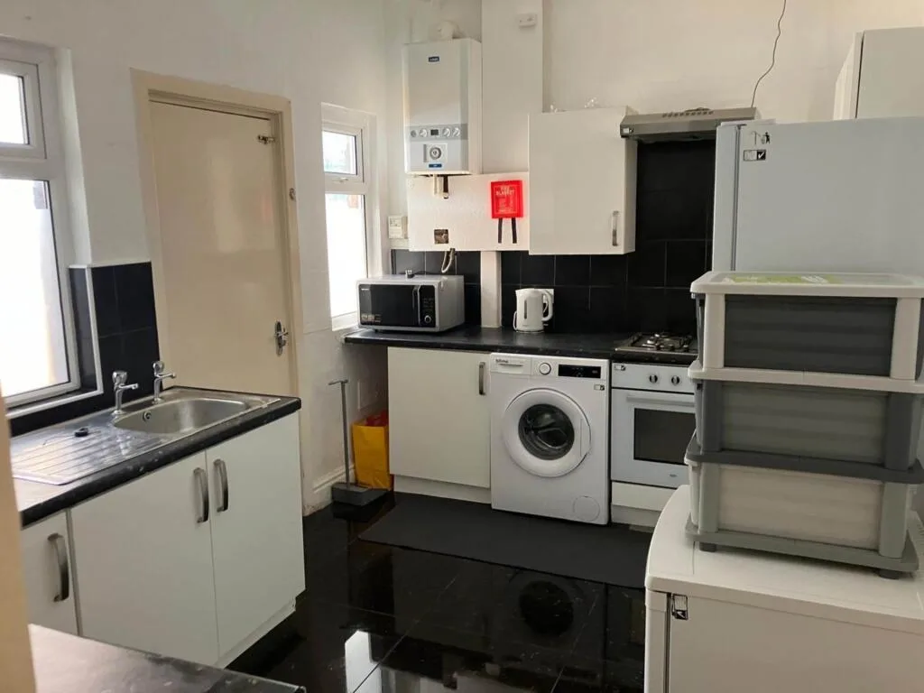 4 bedroom terraced house for rent