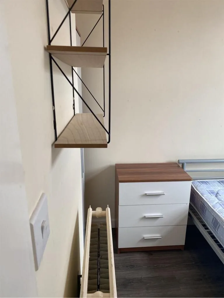 4 bedroom semi-detached house for rent