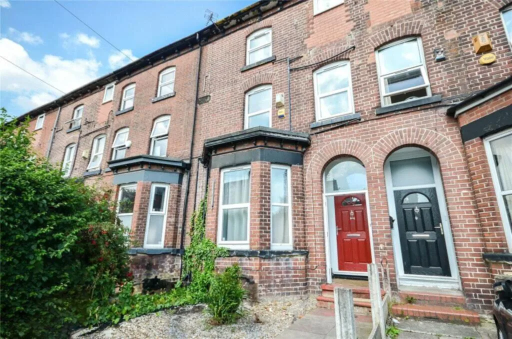 9 bedroom terraced house for rent