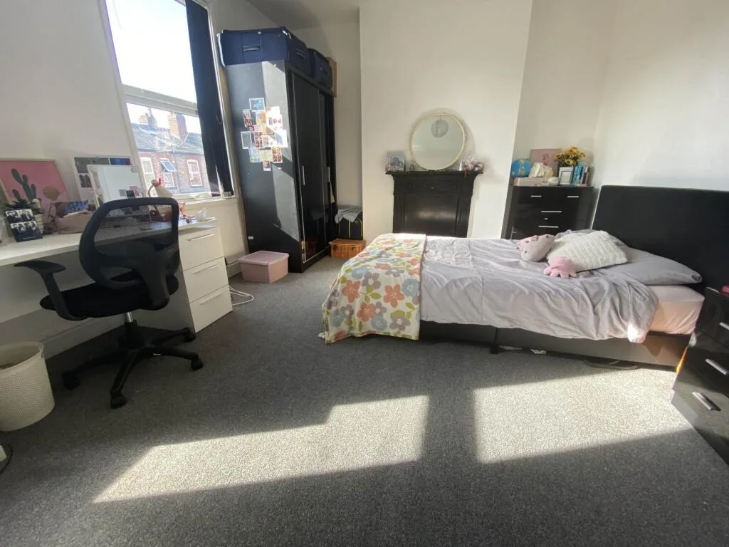 4 bedroom terraced house for rent