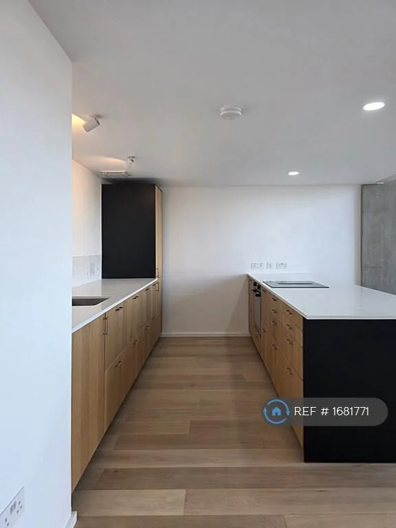 2 bedroom maisonette for rent
