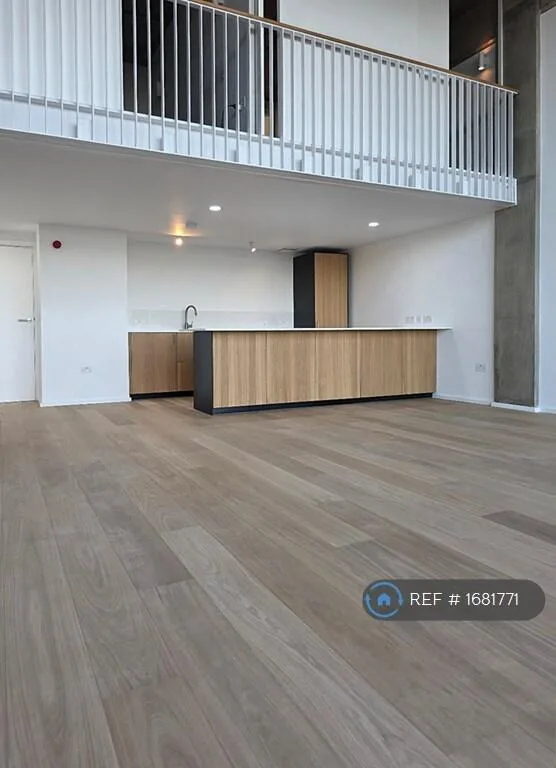 2 bedroom maisonette for rent