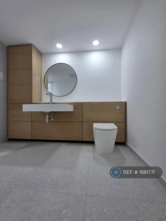 2 bedroom maisonette for rent