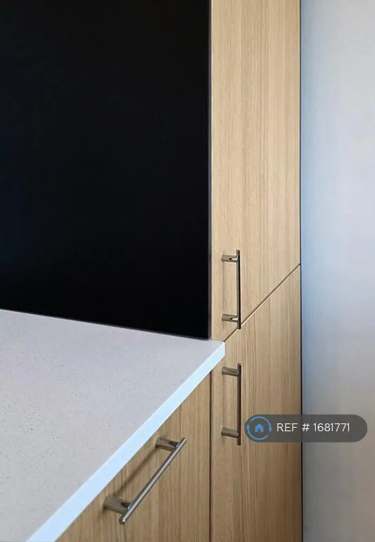 2 bedroom maisonette for rent
