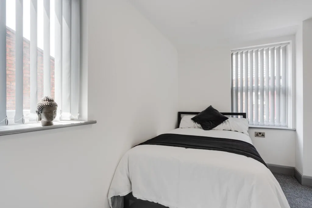 6 bedroom terraced house for rent