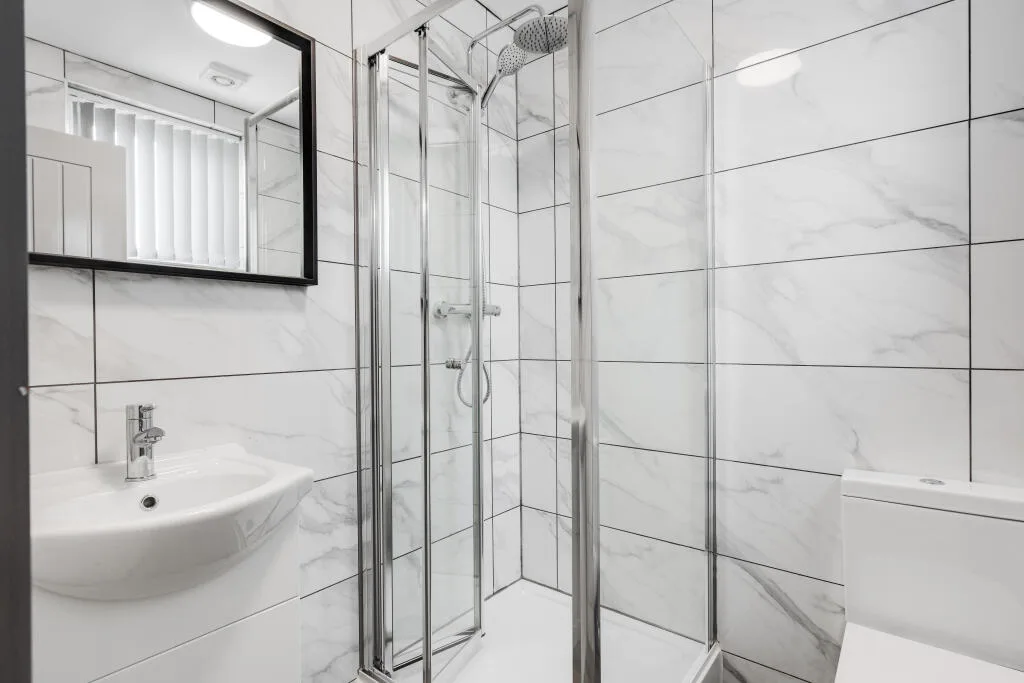 6 bedroom terraced house for rent
