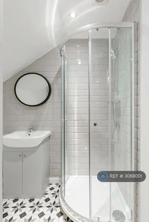 5 bedroom terraced house for rent